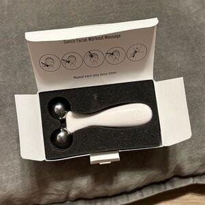 The Body Shop Twin-Ball Revitalizing Facial Massager